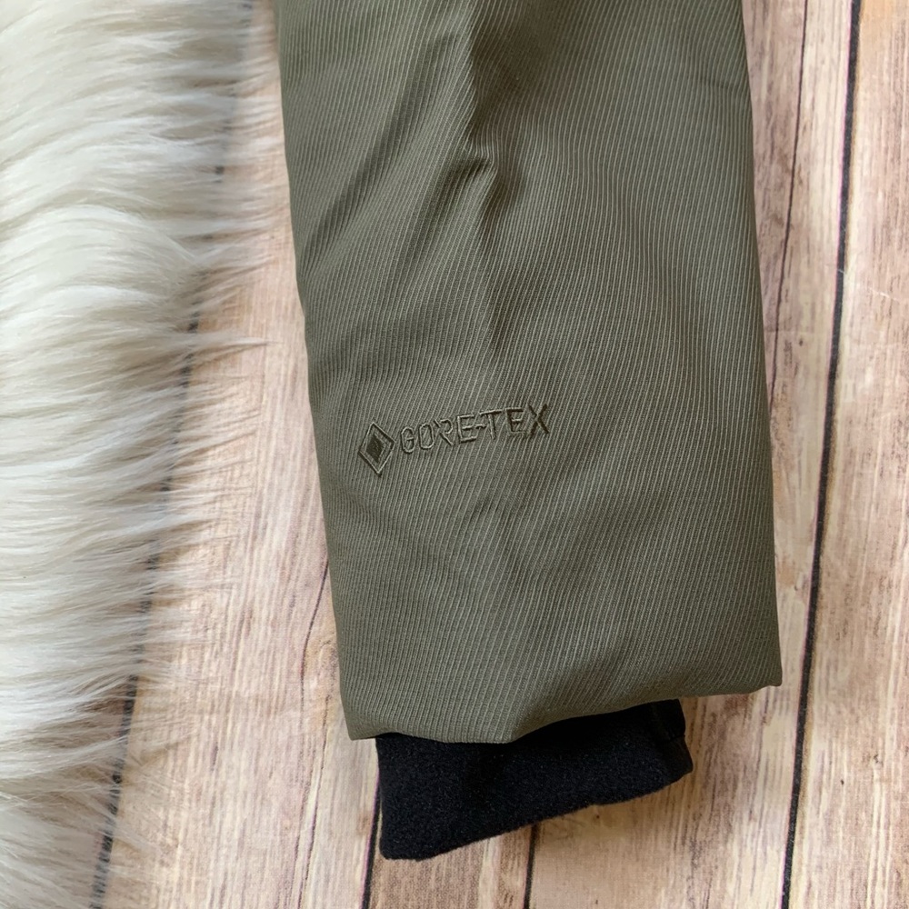 The North Face Defdown Down Waterproof Parka GTX - Picture 5 of 8